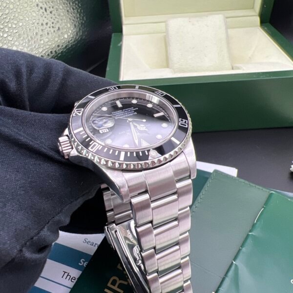 Rolex submariner 16610 2006 box papers - Image 11