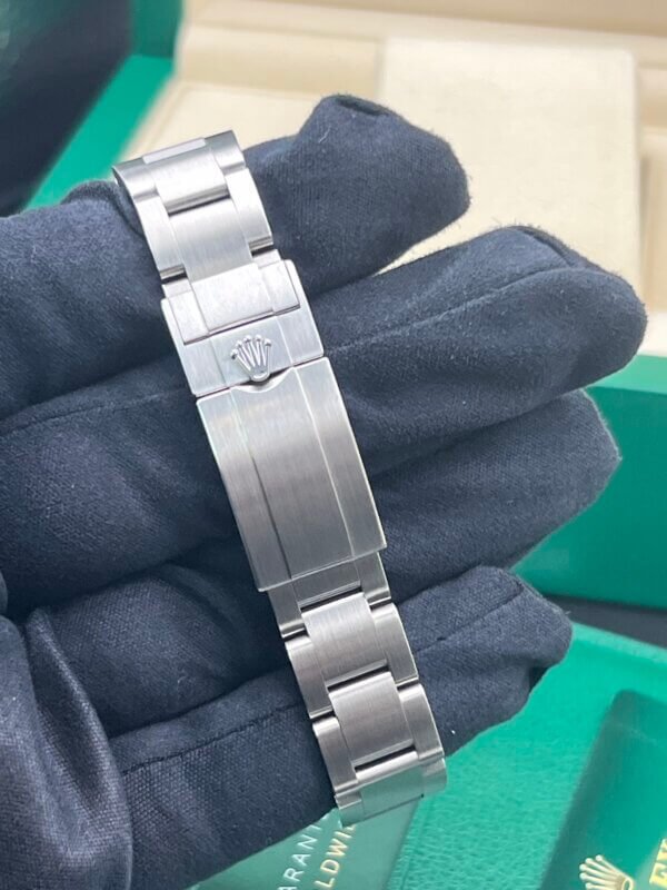 Rolex explorer 214270 full set 2023 - Image 3