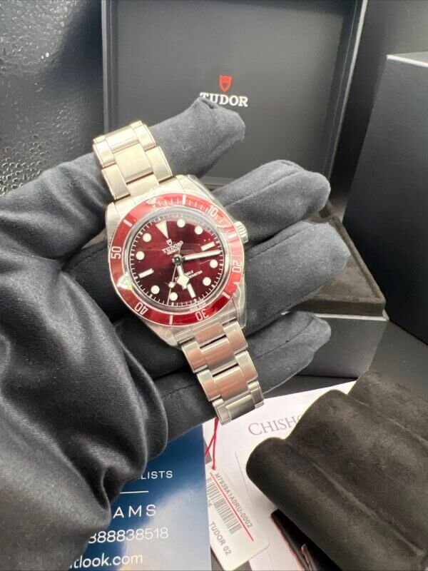 Tudor black bay 58 burgundy 7939a1a0ru NEW - Image 5
