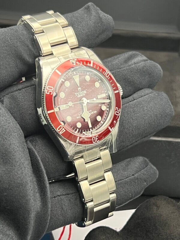 Tudor black bay 58 burgundy 7939a1a0ru NEW - Image 3