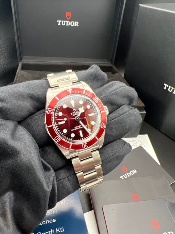 Tudor black bay 58 burgundy 7939a1a0ru NEW - Image 3