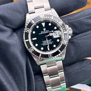 Rolex submariner 16610 1997 box accessories
