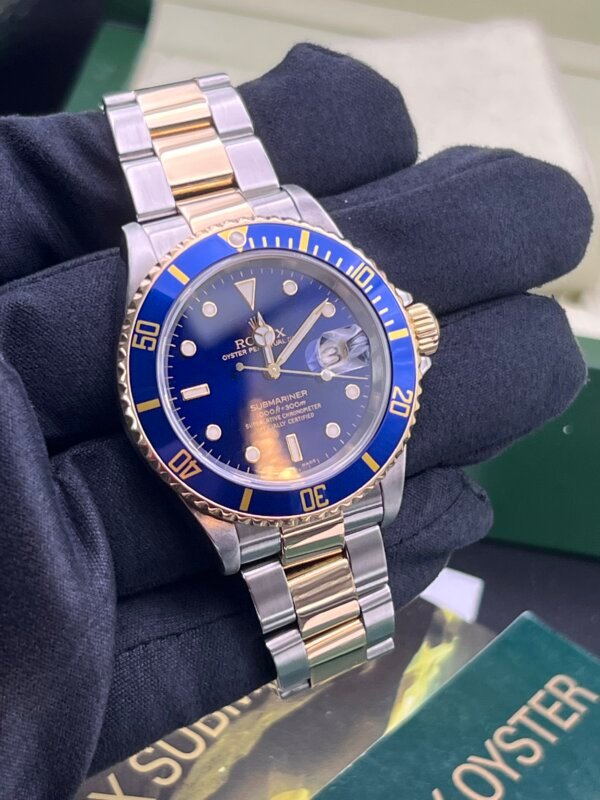 Rolex submariner 16613 2005 box papers - Image 3