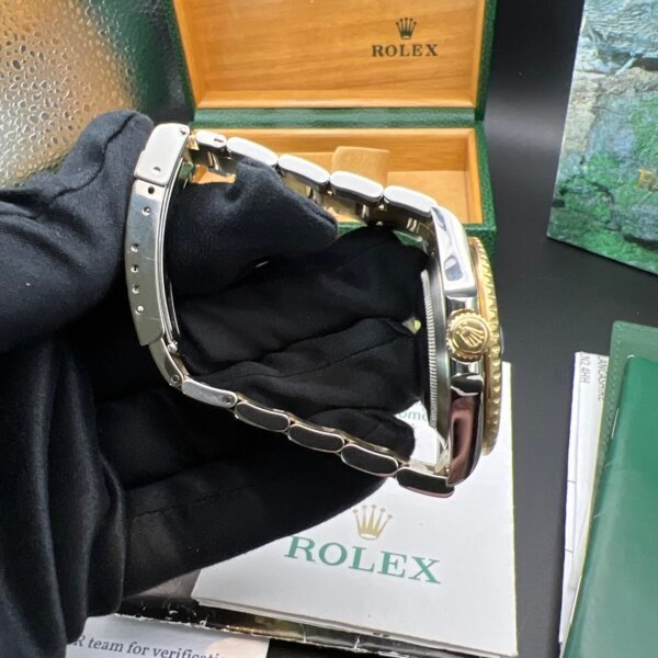 Rolex submariner 16613 2004 box papers serviced - Image 5