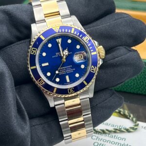Rolex submariner 16613 2004 box papers serviced