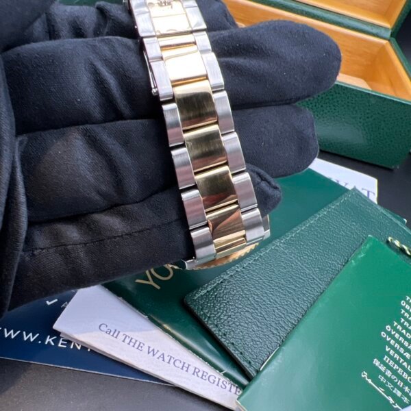 Rolex GMT Master II 2004 16713ln box papers - Image 4