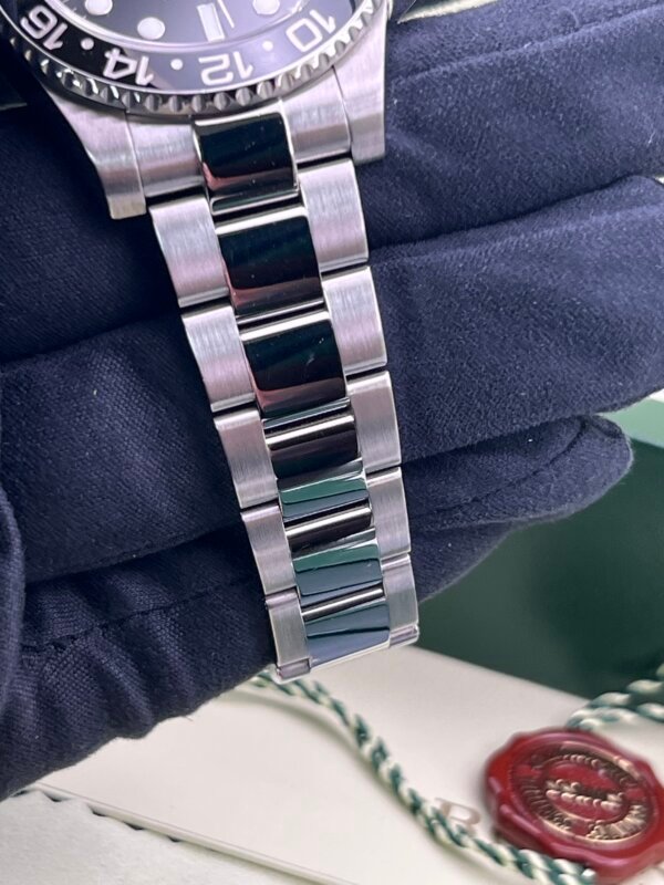 Rolex GMT Master II 2009 116710ln box accessories - Image 3
