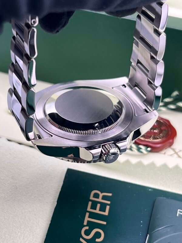 Rolex GMT Master II 2009 116710ln box accessories - Image 6