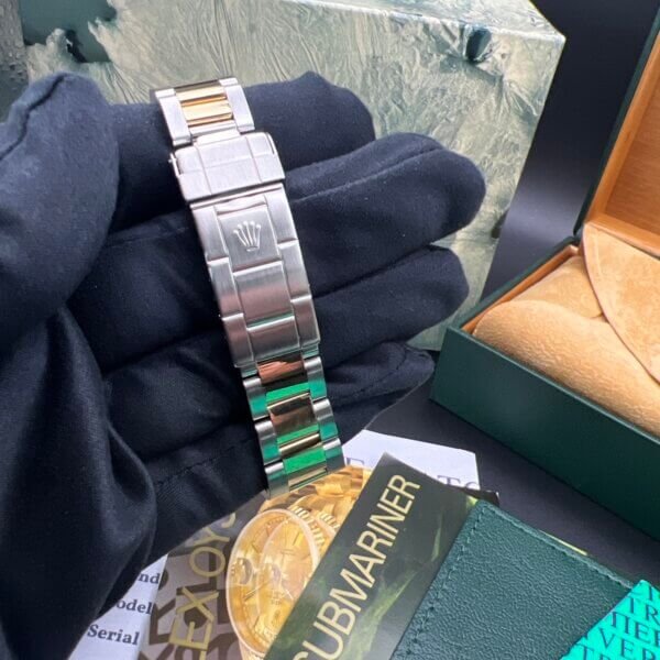 Rolex submariner 16613 1991 box accessories - Image 4