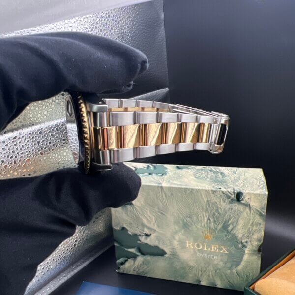 Rolex submariner 16613 1991 box accessories - Image 7