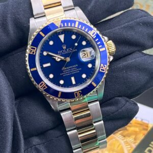 Rolex submariner 16613 1991 box accessories