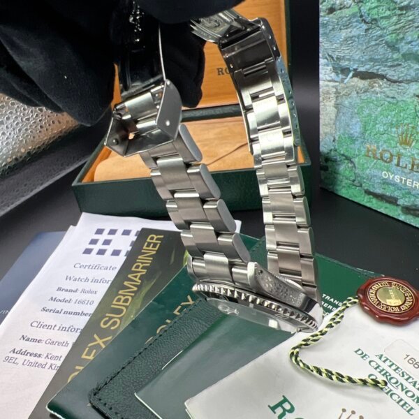 Rolex submariner 16610 2000 box papers - Image 10