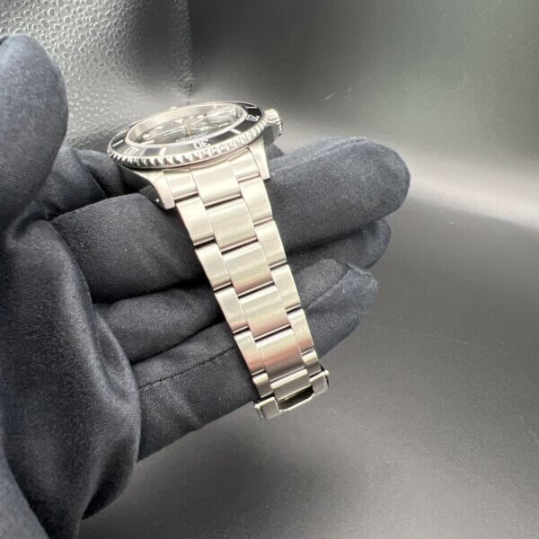 Rolex submariner 16610 2000 box papers - Image 6