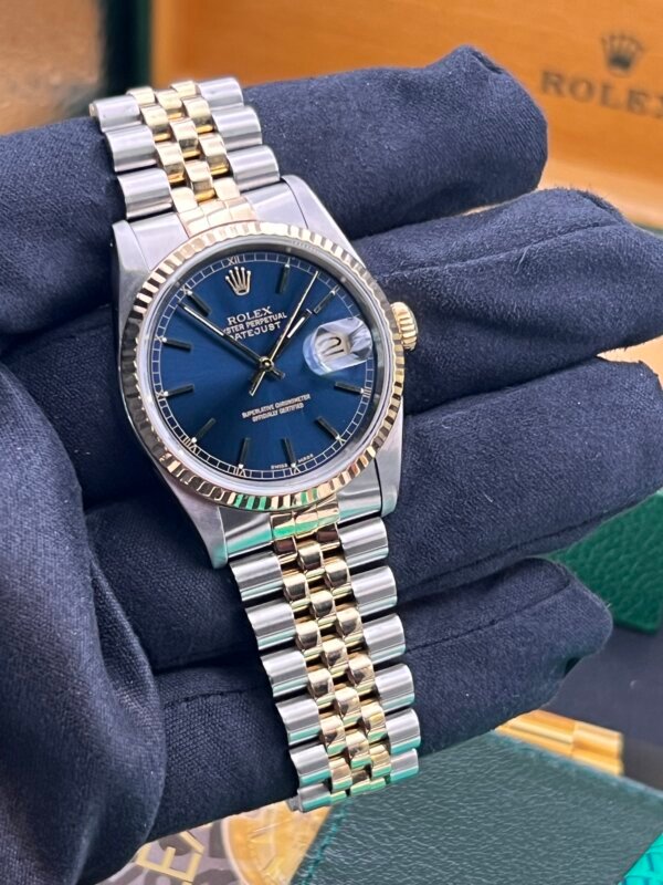 Rolex Datejust watch 16233 box papers.