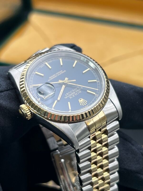 Rolex Datejust watch 16233 box papers. - Image 3