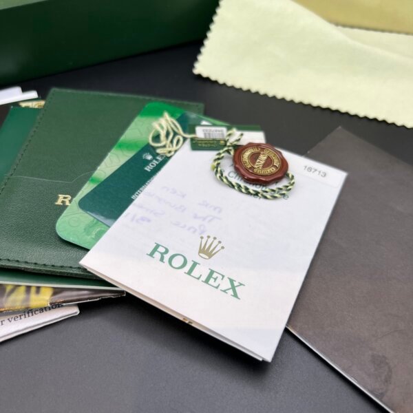 Rolex GMT Master II 2006 16713ln full uk set EXCELLENT - Image 8