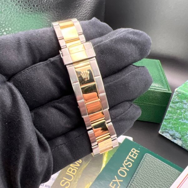 Rolex submariner 16613 2003 box accessories serviced - Image 3