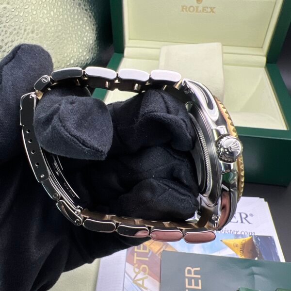 Rolex Yachtmaster 16623 box papers 2007. Excellent. - Image 9
