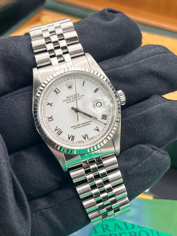 Rolex Datejust watch 16234 1991 box papers