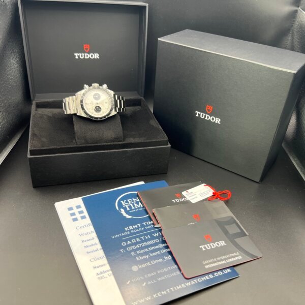 Tudor Black Bay Chronograph White Panda Mens watch   - M79360N - Image 2
