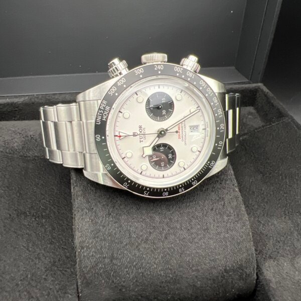 Tudor Black Bay Chronograph White Panda Mens watch   - M79360N - Image 3