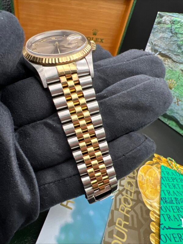 Rolex Datejust watch 16233 box papers.(1022) - Image 10