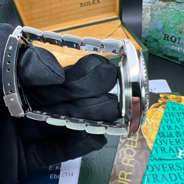 Rolex Submariner Watch  16610 With Box and Accessories 40mm (1059) - Image 8