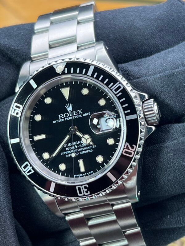 Rolex Submariner Watch  16610 With Box and Accessories 40mm (1059) - Image 3