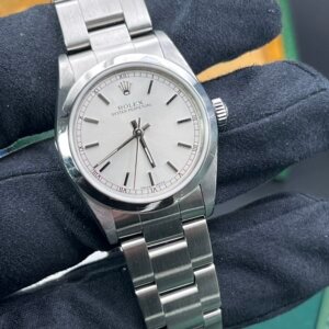 Rolex Oyster Perpetual 31mm Mid Size 77080 2001 Silver Face Box& Papers (1248)