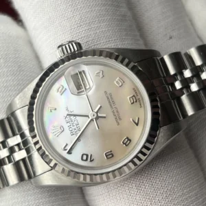 Rolex Ladies Datejust 69174 Mop Dial , Jubilee Box & Papers (1350)